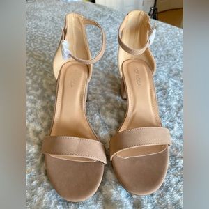 Top Moda Ankle Strap Evening Dress High Heel Sandal Shoes - Size 8 1/2